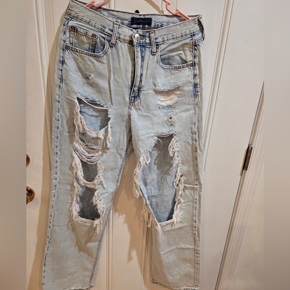 Aeropostale Women's Light Blue Ripped Jeans